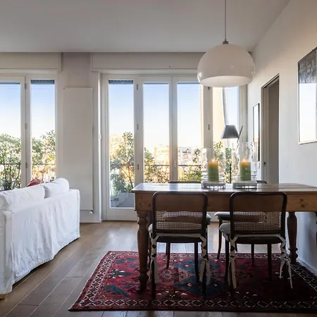 City Life View Apartment With Terrace R&R-2